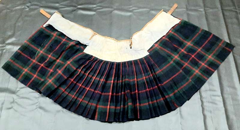 RARE: WW1 / WW2 UDF 4th SA Infantry Regt. 'Murray of Athol' Tartan Kilt ( Complete).