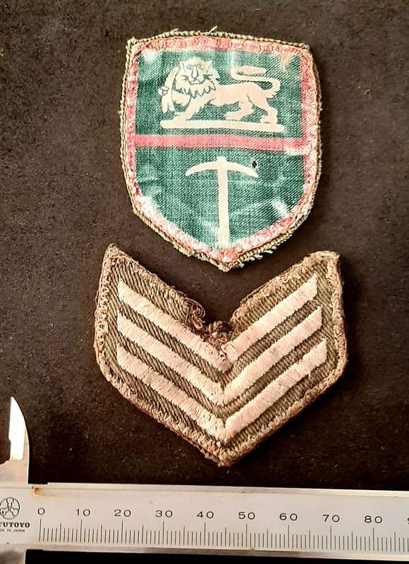 Rhodesian Bush War:1970s Rhodesian Army TypeII Flash & Camouflage Sergeants Rank Insignia  ( 2x Pcs)