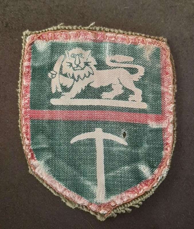 Rhodesian Bush War:1970s Rhodesian Army TypeII Flash & Camouflage Sergeants Rank Insignia  ( 2x Pcs)