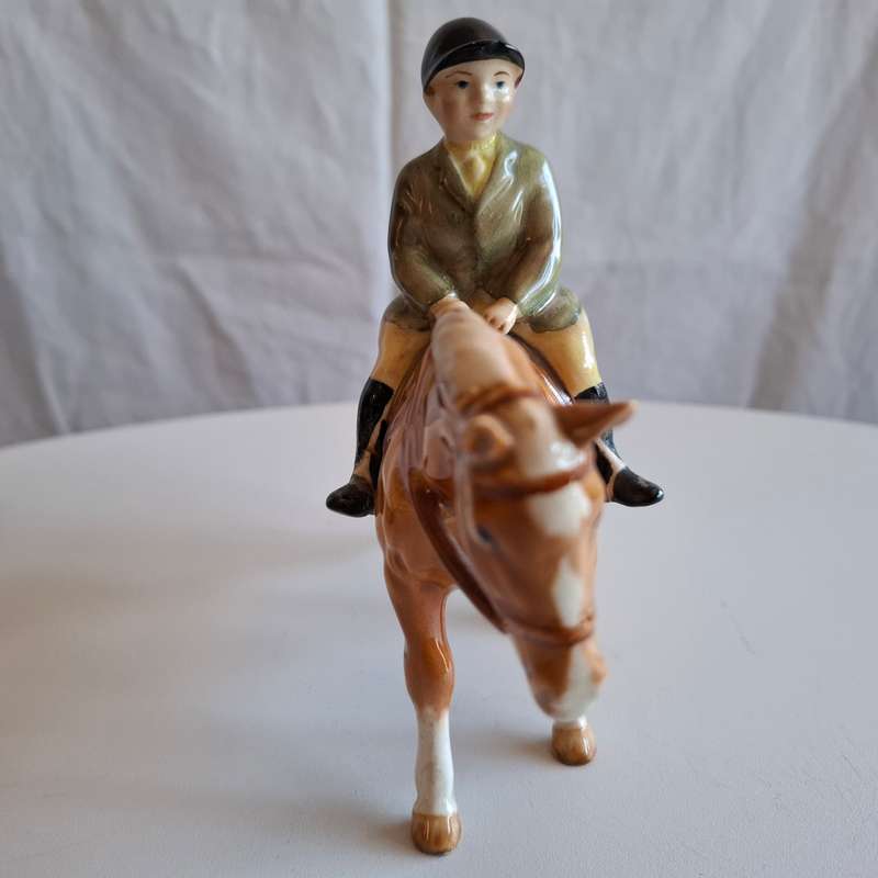 Beswick Boy on Pony Model no 1500 in Excellent Condition  (H 15 CM )