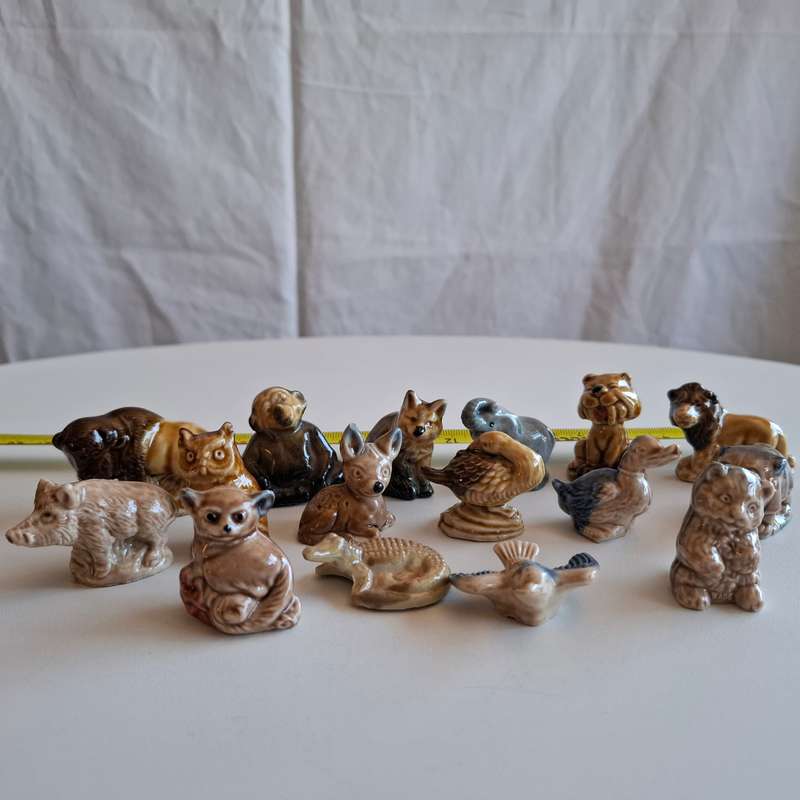 Stunning Collection of  16 Wade Whimsies in Great Condition