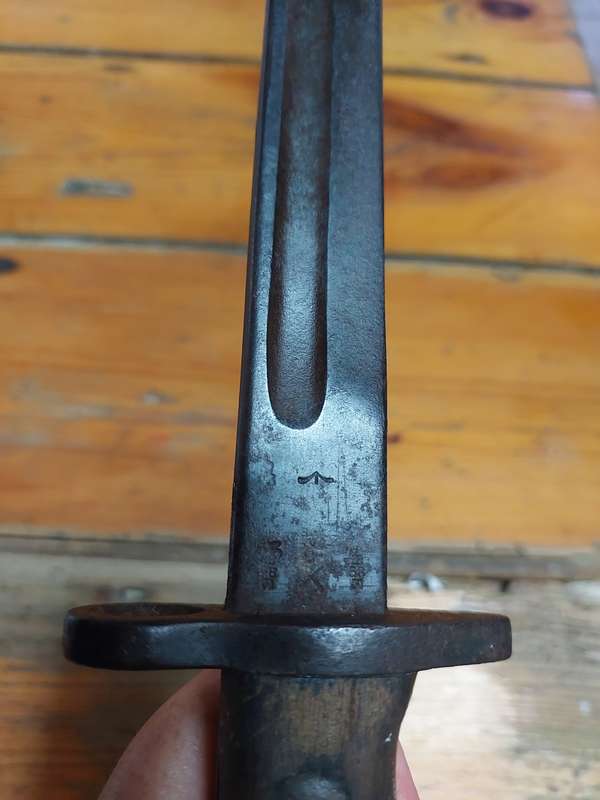 Vintage WWI, WWII M 1907 British Sanderson Co Bayonet Without Scabbard - View Description