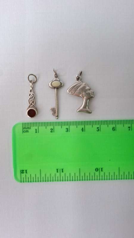 Beautiful Set of Three 925 Sterling Silver Pendants (4.6g) - Good Condition