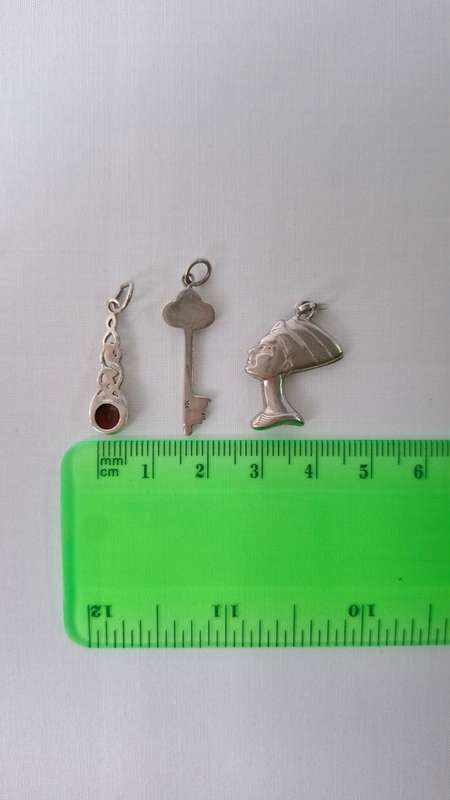 Beautiful Set of Three 925 Sterling Silver Pendants (4.6g) - Good Condition