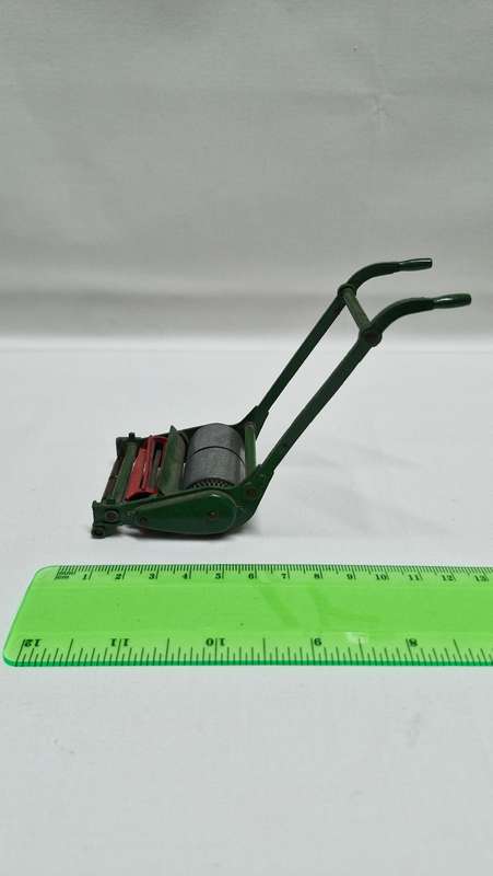 Vintage  Diecast Dinky Toy No.751  " Lawnmower". - Excellent Condition