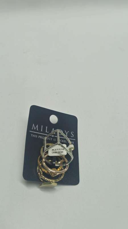 Beautiful Costume Jewellery Set of 5 Rings - Excellent Condition