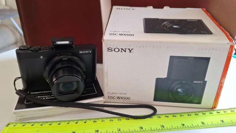 Sony Cyper-shot DSC-WX500 Digital Camera in Good Condition See my Description
