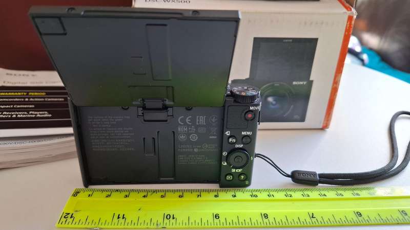 Sony Cyper-shot DSC-WX500 Digital Camera in Good Condition See my Description