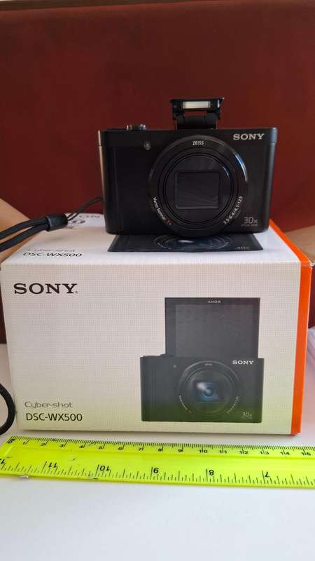 Sony Cyper-shot DSC-WX500 Digital Camera in Good Condition See my Description