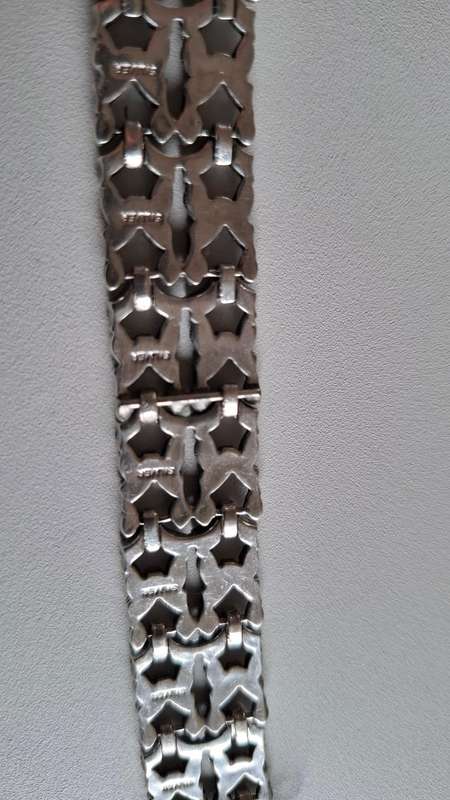 Stunning Vintage Silver Bracelet with Marcasite Stones and Safety Chain  29 .4 grams  - Excellent