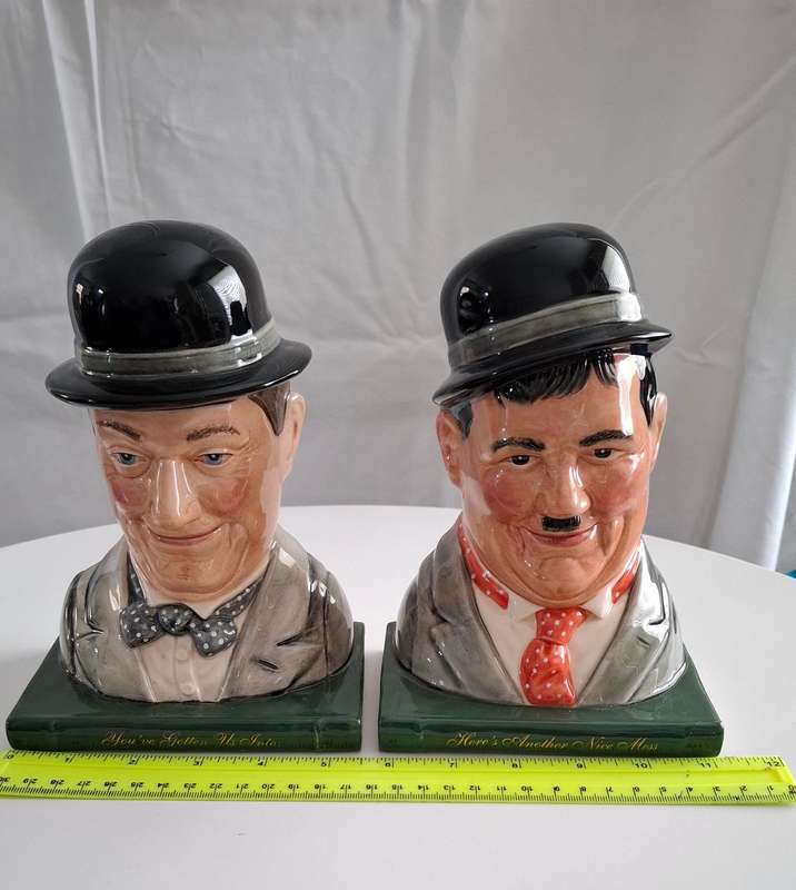 Rare Vintage Limited Edition 957/2500Royal Doulton Laurel&Hardy 1998 Bookends in Excellent Condition