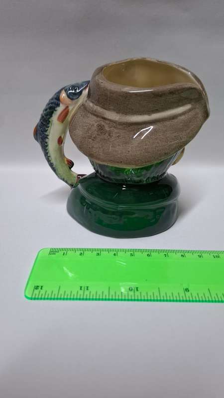 Royal Doulton Medium Size  Character Jug  "The Poacher D. 6464"  - Excellent Condition