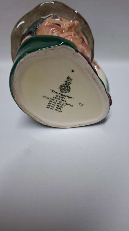 Royal Doulton Medium Size  Character Jug  "The Poacher D. 6464"  - Excellent Condition