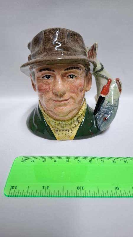 Royal Doulton Medium Toby Jug "The Angler " D.6866  - Excellent Condition