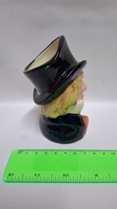 Royal Doulton  Medium Size Character Jug "Mad Hatter D.6602"  - Excellent Condition