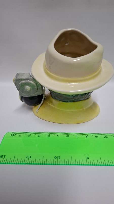 Royal Doulton  Medium Size Character Jug "The Bowls Player D.6896"  - Excellent Condition
