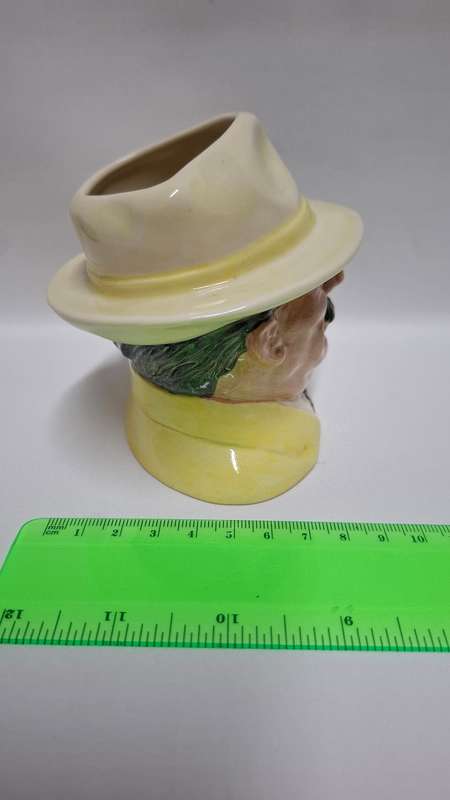 Royal Doulton  Medium Size Character Jug "The Bowls Player D.6896"  - Excellent Condition