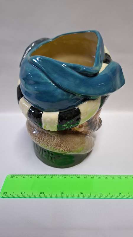 Royal Doulton Large Toby Jug "The Falconer" D. 6533 - Excellent Condition