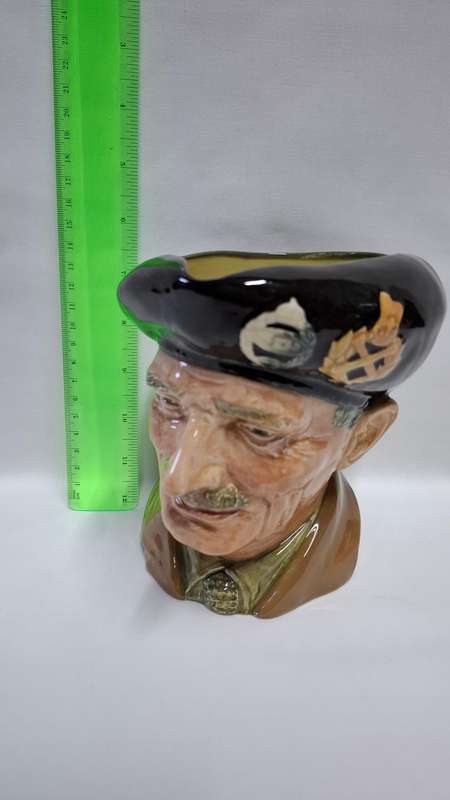 Royal Doulton Large Toby Jug "Monty" D. 6202 - Excellent Condition