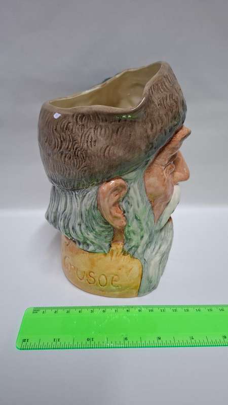 Royal Doulton Large Toby Jug "Robinson Crusoe " D. 6539 - Excellent Condition