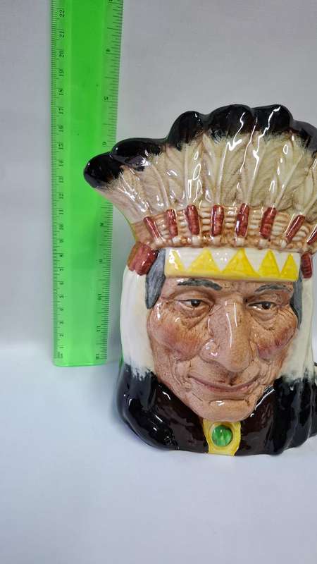Royal Doulton Large Toby Jug " North American Indian " D. 6611 - Excellent Condition