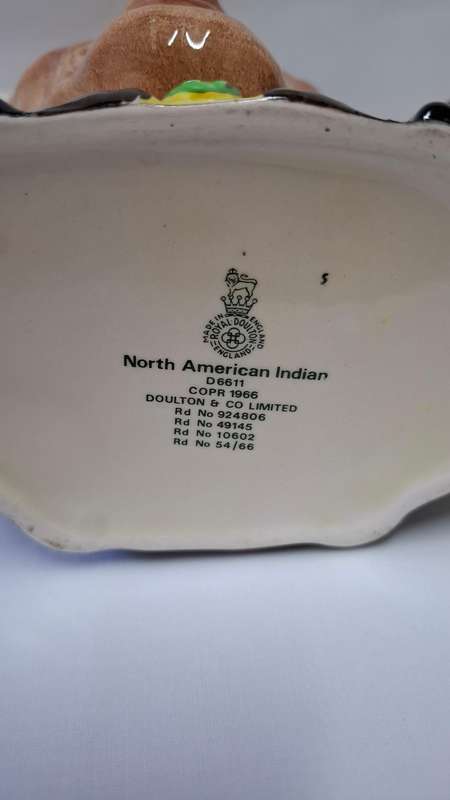 Royal Doulton Large Toby Jug " North American Indian " D. 6611 - Excellent Condition
