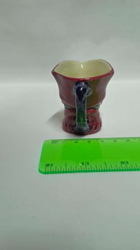 Royal Doulton Small Toby Jug " Cardinal " D. 5614 - Excellent Condition