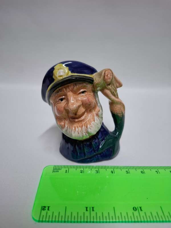 Royal Doulton Small Toby Jug " Old Salt  " D. 6557 - Excellent Condition