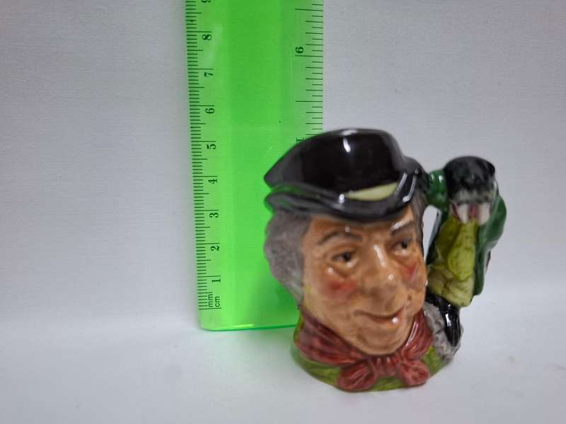 Royal Doulton Small Toby Jug "The Walrus and Carpenter " D. 6608 - Excellent Condition