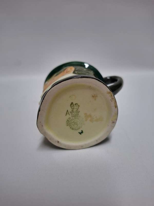 Royal Doulton Small Toby Jug "Mr Pickwick' D. 6790 - Excellent Condition