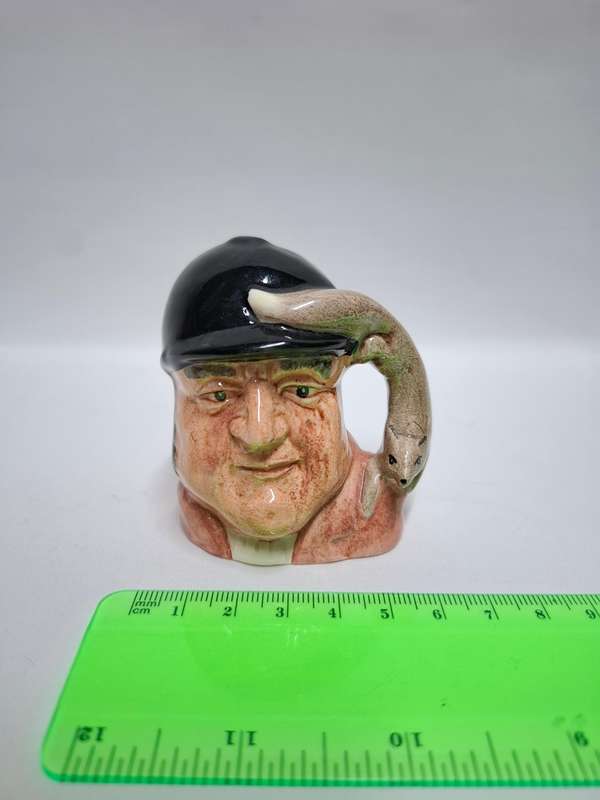 Royal Doulton Small Toby Jug "Gone Away" D. 6545 - Excellent Condition