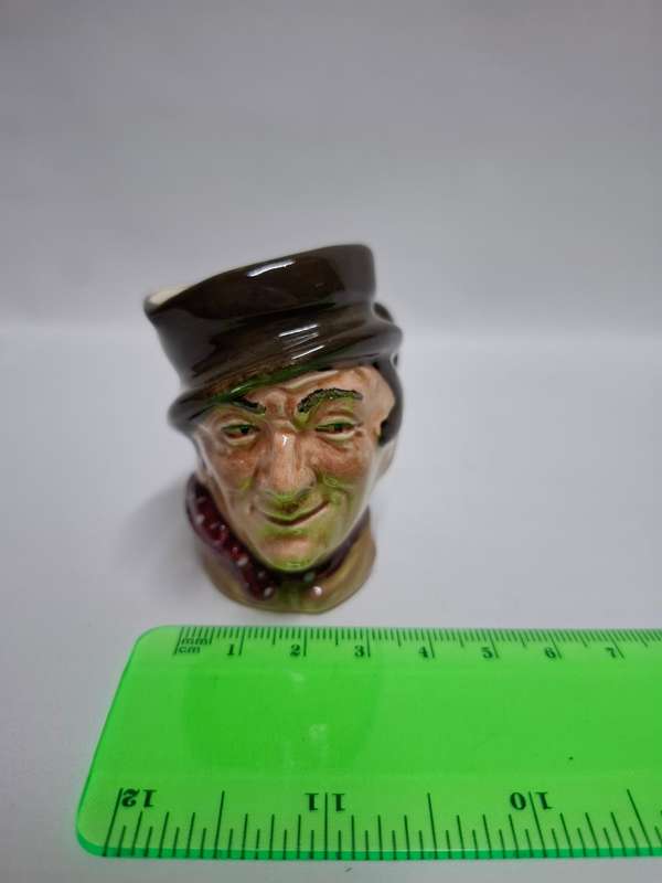 Royal Doulton Small Toby Jug "Sam Weller" D. 5841 - Excellent Condition