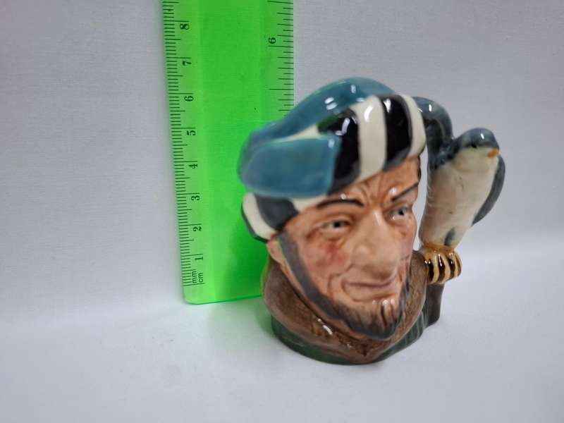 Royal Doulton Small Toby Jug "The Falconer" D. 6547 - Excellent Condition