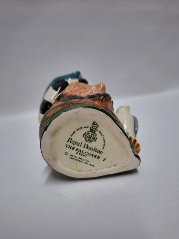 Royal Doulton Small Toby Jug "The Falconer" D. 6547 - Excellent Condition