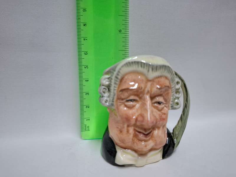 Royal Doulton Small Toby Jug  Character Jug  "The Lawyer" D. 6524 - Excellent Condition