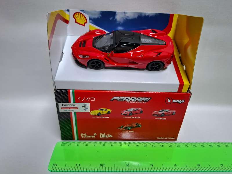 LAFerrari Diecast 1/43 scale Shell's Innovation Partnership With Ferrari- Good Condition
