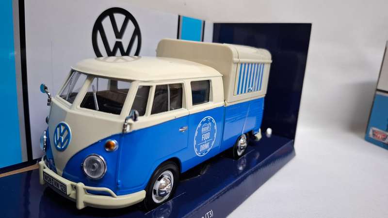 Vintage MotorMax Diecast Volkwagen Kombi FoodTruck Collectable - Excellent Condition