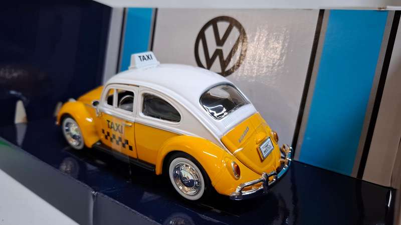 Vintage MotorMax Diecast Volkwagen Beetle Taxi Collectable - Excellent Condition