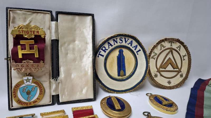 Vintage Collection of Masonic Badges and Medals - Good Condition