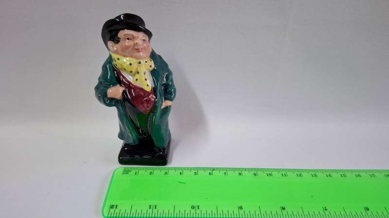Stunning Royal Doulton Figurine  "Tony weller"  - Good Condition