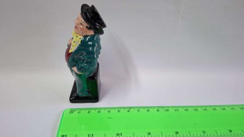 Stunning Royal Doulton Figurine  "Tony weller"  - Good Condition