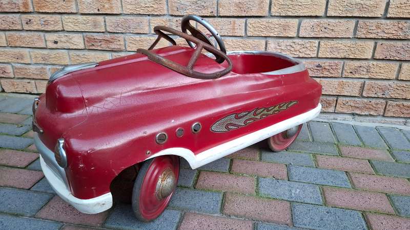 Vintage Murry Comet Toy Pedal Car