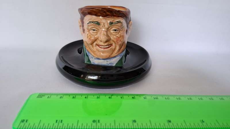 Royal Doulton Toby Jug Matchbook Holder Ashtray "John Barelycorn" D. 5602 - Excellent Condition
