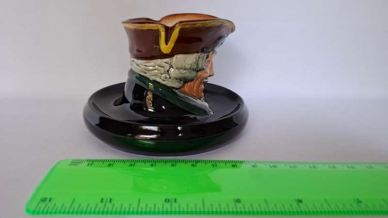 Royal Doulton Toby Jug Matchbook Holder Ashtray "Dick Turpin" D. 5601 - Excellent Condition