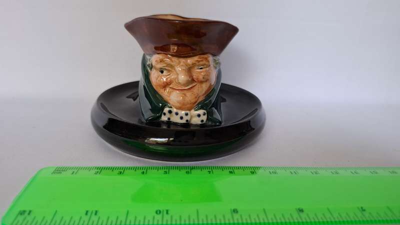 Royal Doulton Toby Jug Matchbook Holder Ashtray "Old Charley" D. 5599 - Excellent Condition