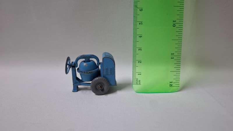Vintage Lesney Diecast No. 3 Cement Mixer - Good Condition
