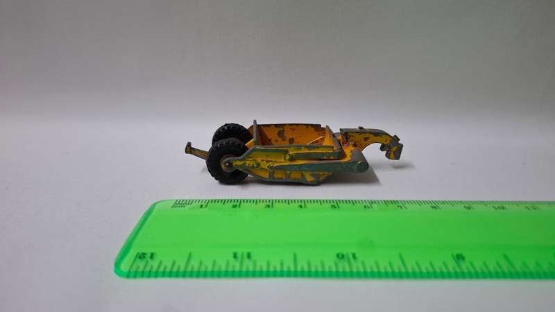 Vintage Lesney (1957-1961) Diecast M1 Caterpillar Earth Scraper - Well Played Condition