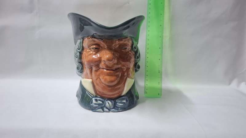 Royal Doulton Large Toby Jug "Parson Brown" D.5486 - Excellent Condition