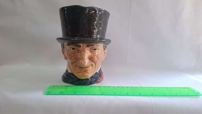 Royal Doulton Large Toby Jug "John Peel" D.5612 - Excellent Condition
