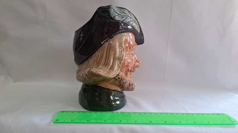 Royal Doulton Large Toby Jug "Robin Hood" D.6527 - Excellent Condition